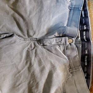 Lee women's cropped jeans size 20